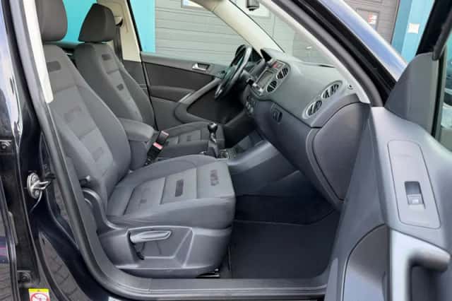 Volkswagen Tiguan (2009) thumbnail 4