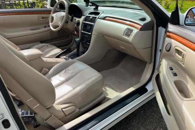 Toyota Camry (2004) thumbnail 5