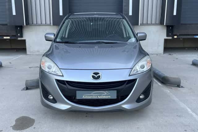 Mazda 5 (2012) thumbnail 3