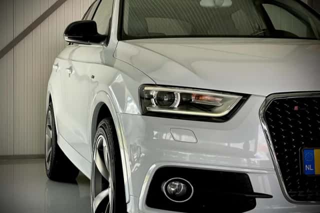 Audi Q3 (2012) thumbnail 6