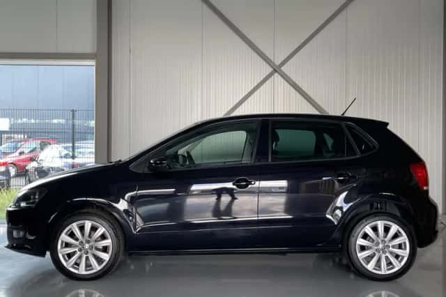 Volkswagen Polo (2011) thumbnail 3