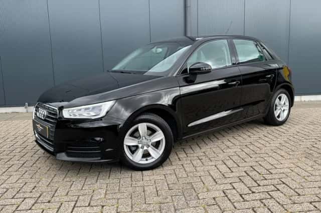 Audi A1 (2018) thumbnail 2