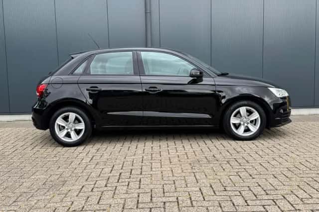 Audi A1 (2018) thumbnail 4