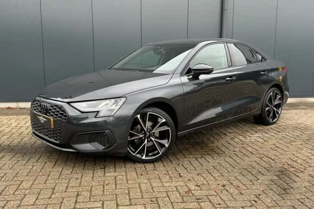 Audi A3 (2022) thumbnail 2
