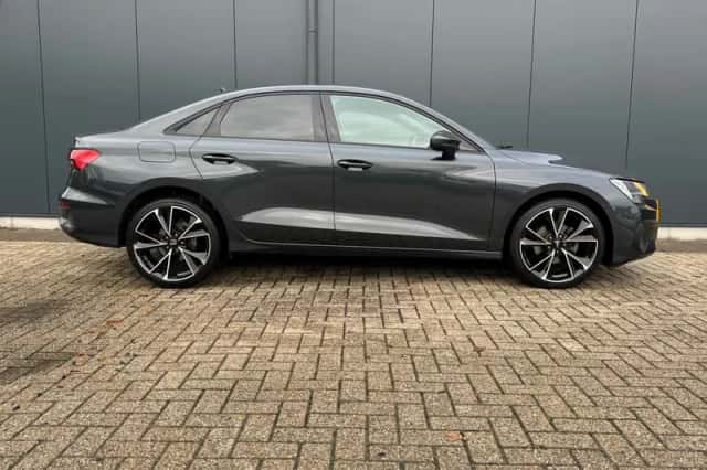 Audi A3 (2022) thumbnail 4