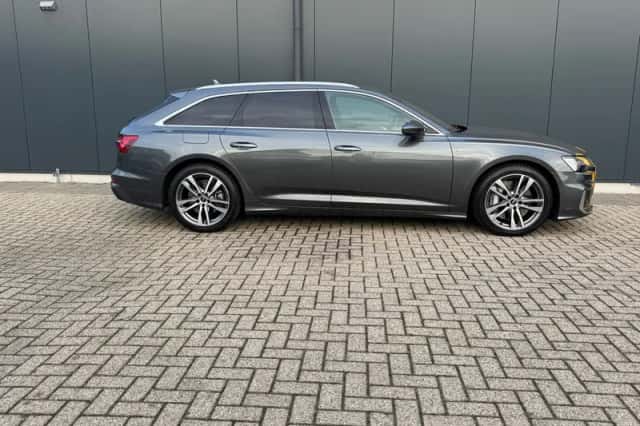 Audi A6 (2023) thumbnail 4