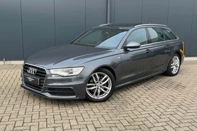 Audi A6 (2013) thumbnail 2
