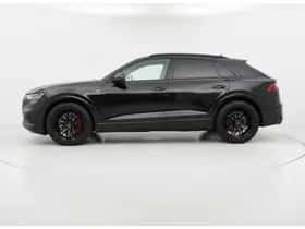 Audi Q8 (2022) thumbnail 6