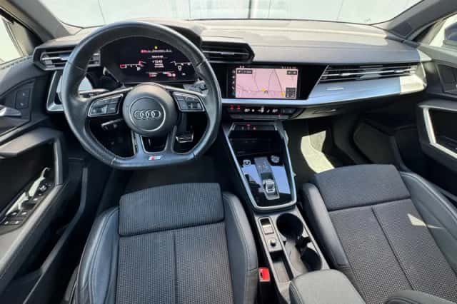 Audi A3 (2021) thumbnail 2