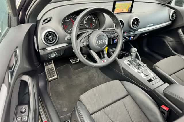 Audi A3 (2018) thumbnail 2