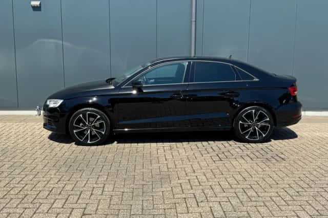 Audi A3 (2020) thumbnail 4