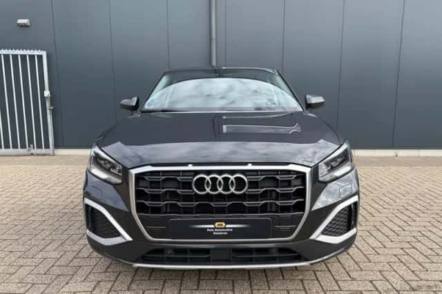 Audi Q2 (2023) thumbnail 3