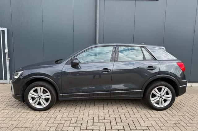 Audi Q2 (2023) thumbnail 4