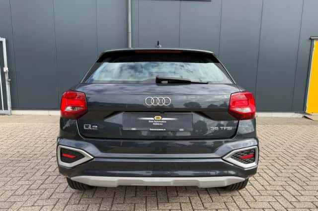 Audi Q2 (2023) thumbnail 5