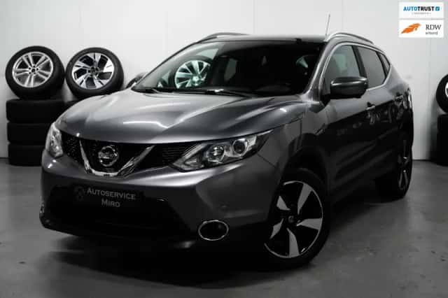 Nissan Qashqai (2015) thumbnail 1