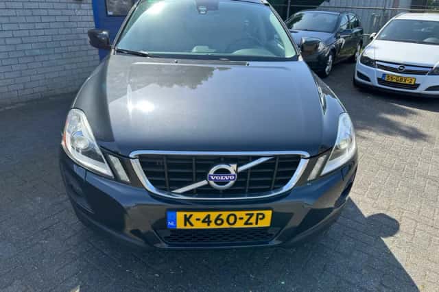 Volvo XC60 (2009) thumbnail 3
