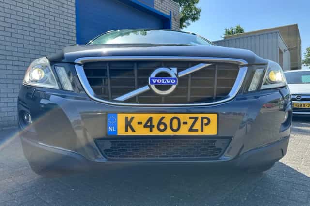 Volvo XC60 (2009) thumbnail 4