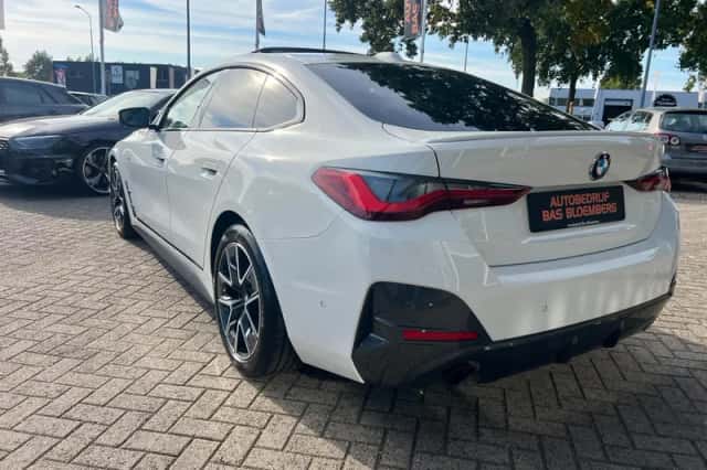 BMW 4-Serie (2022) thumbnail 3