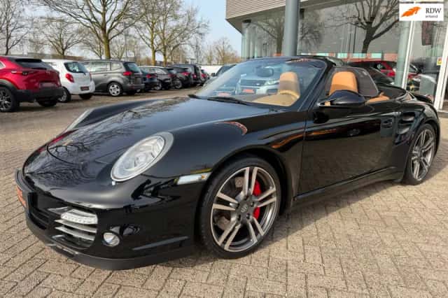 Porsche 911 (2010) thumbnail 1