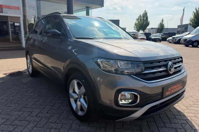 Volkswagen T-Cross (2019) thumbnail 2