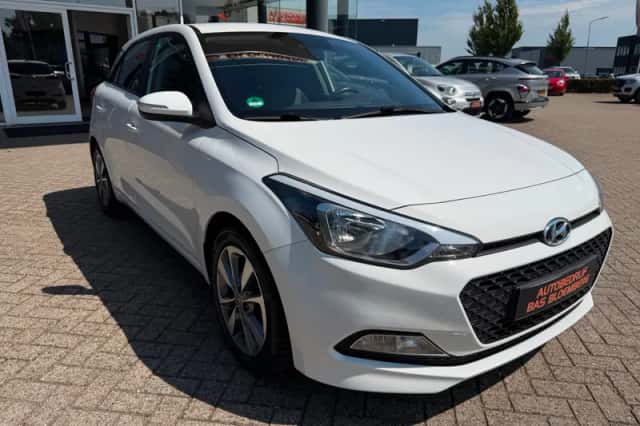 Hyundai i20 (2018) thumbnail 2