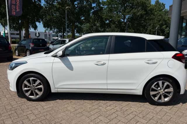 Hyundai i20 (2018) thumbnail 4