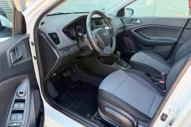 Hyundai i20 (2018) thumbnail 5