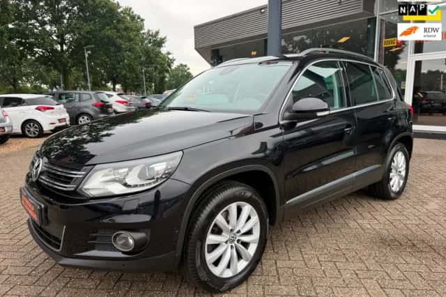 Volkswagen Tiguan (2012) thumbnail 1