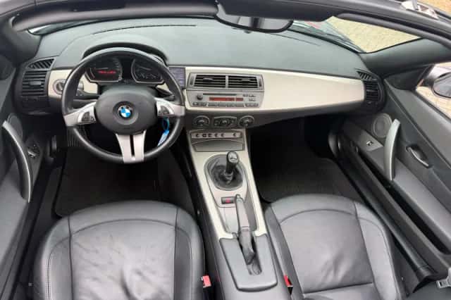 BMW Z4 (2005) thumbnail 5