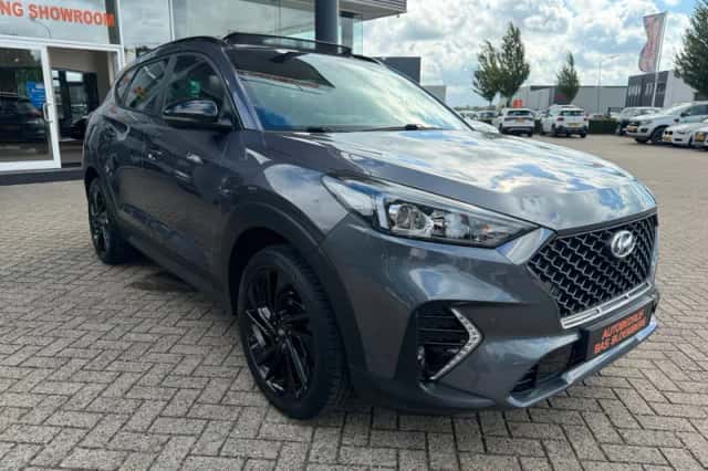 Hyundai Tucson (2019) thumbnail 2
