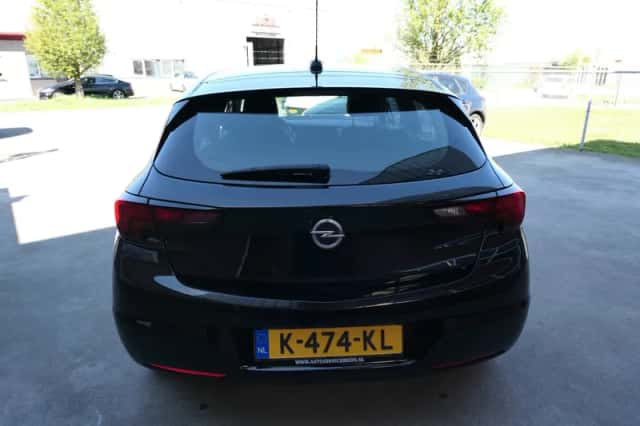 Opel Astra (2021) thumbnail 4