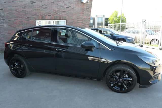 Opel Astra (2021) thumbnail 6