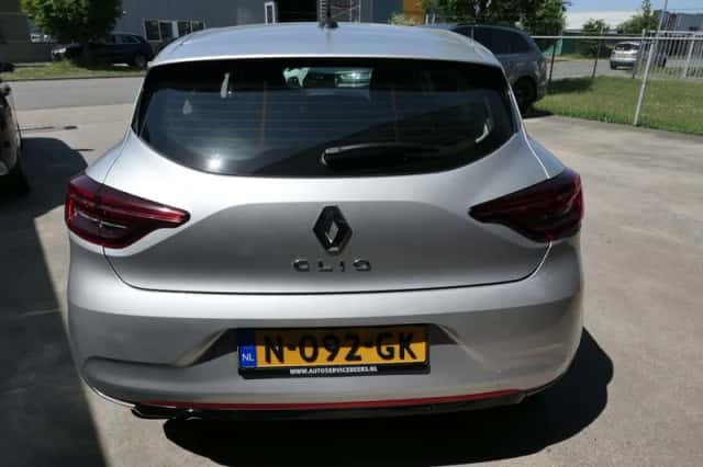 Renault Clio (2020) thumbnail 4