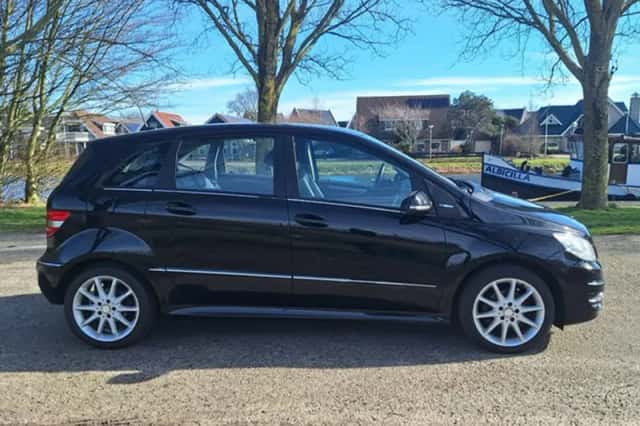 Mercedes-Benz B-Klasse (2011) thumbnail 5