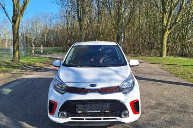 Kia Picanto (2018) thumbnail 3