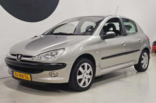 Peugeot 206 (2004) thumbnail 3