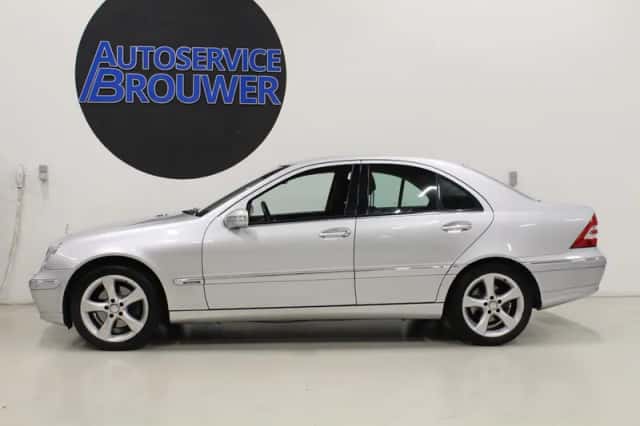 Mercedes-Benz C-Klasse (2006) thumbnail 4