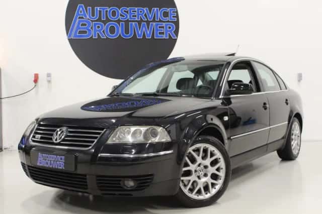 Volkswagen Passat (2001) thumbnail 1