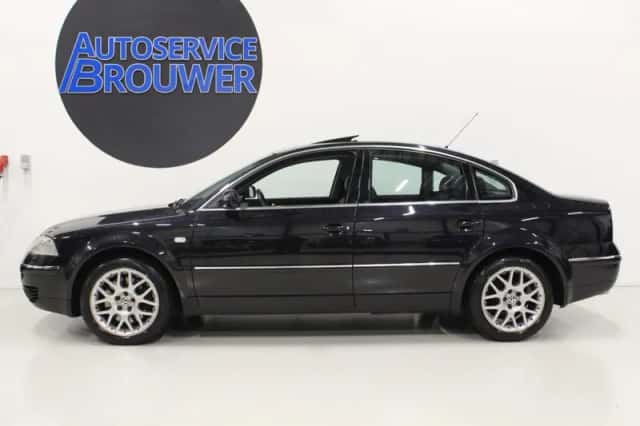 Volkswagen Passat (2001) thumbnail 3