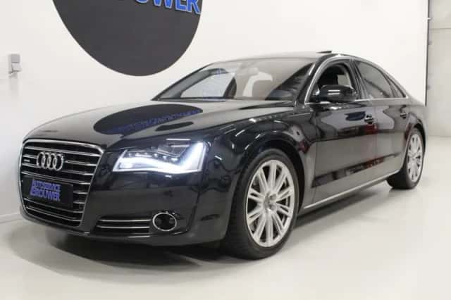Audi A8 (2011) thumbnail 2