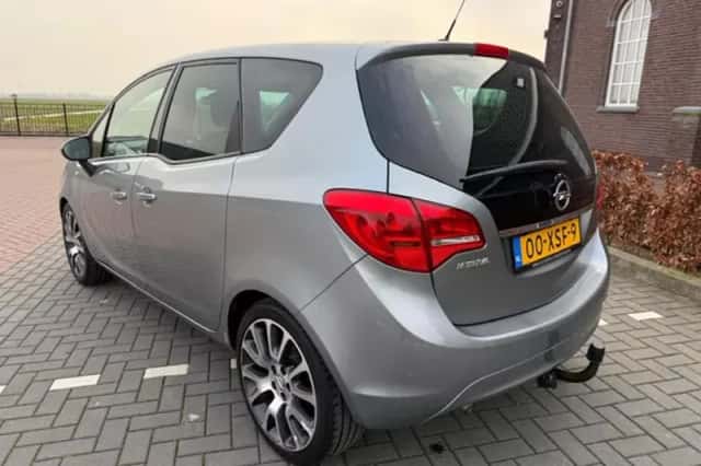 Opel Meriva (2012) thumbnail 3
