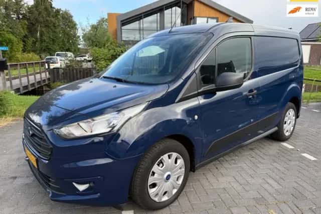 Ford Transit (2022) thumbnail 1