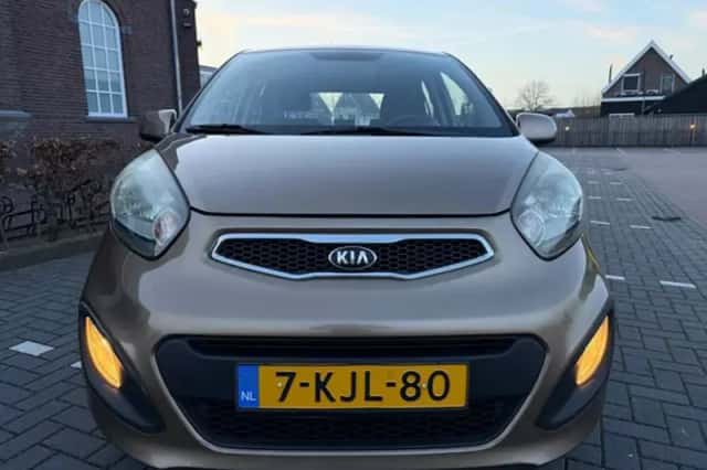 Kia Picanto (2013) thumbnail 6