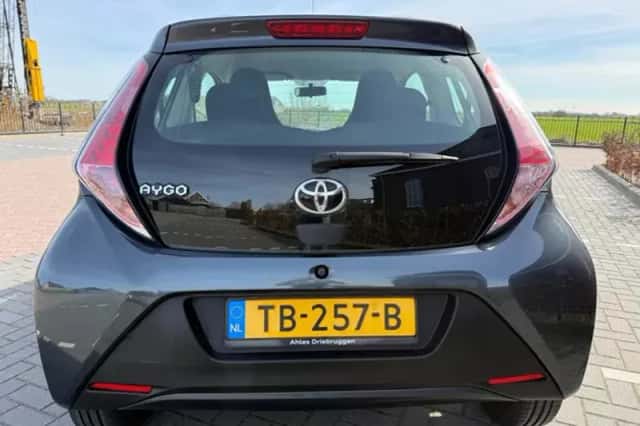 Toyota Aygo (2018) thumbnail 4