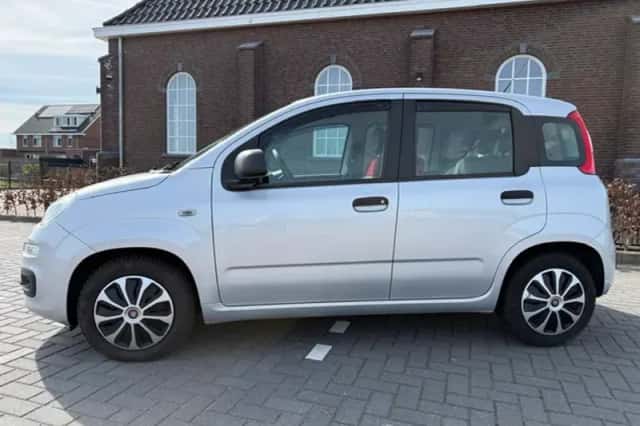 Fiat Panda (2016) thumbnail 2