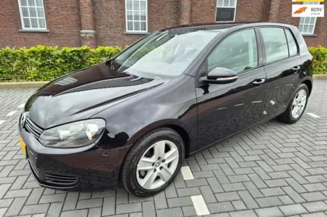 Volkswagen Golf (2010) thumbnail 1
