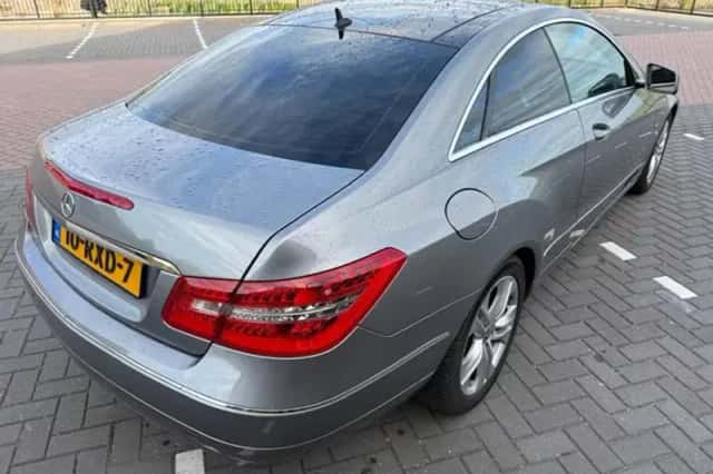 Mercedes-Benz E-Klasse (2011) thumbnail 4