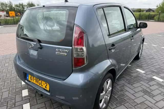 Daihatsu Sirion (2010) thumbnail 3