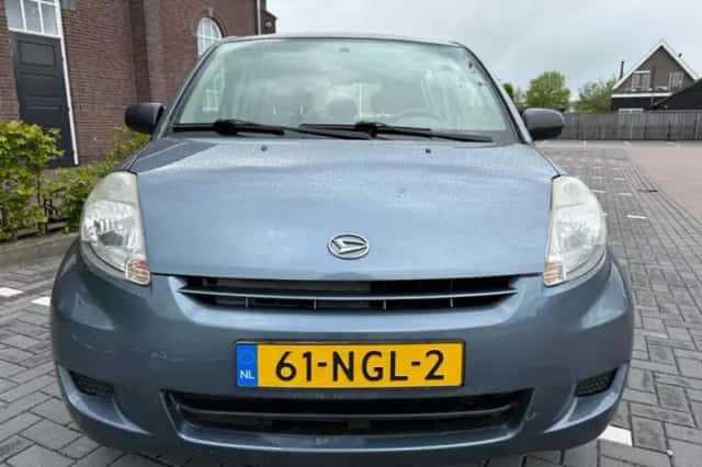 Daihatsu Sirion (2010) thumbnail 4