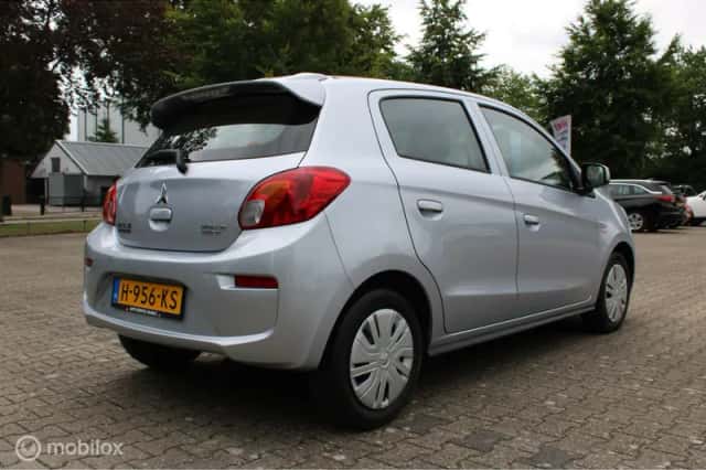 Mitsubishi Space Star (2020) thumbnail 5